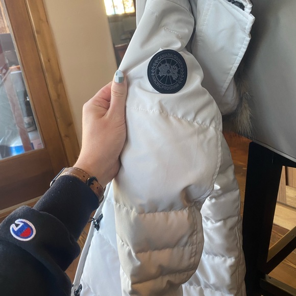 White Canada goose jacket, Canada goose North Star white parka - Picture 3 of 4